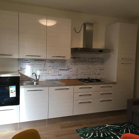 リミニResidenza Elenaアパートメント エクステリア 写真
