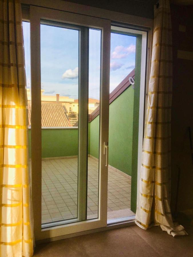 リミニResidenza Elenaアパートメント エクステリア 写真